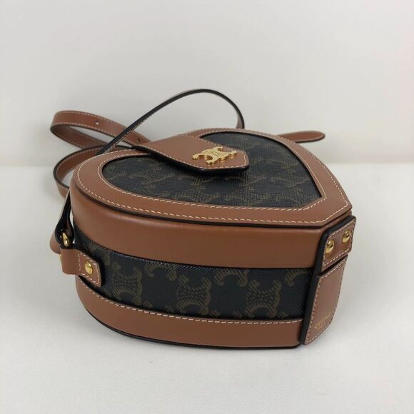 Celine Women Pre-Loved Bag Very Good Condition - Picture 6 of 9